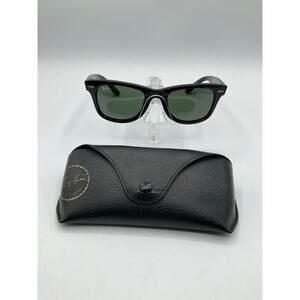 Pre-Owned Ray Ban RB 2140 Wayfarer Sunglasses- Black